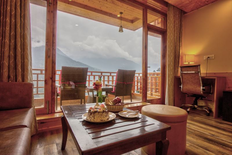 honeymoon villa - best room for honeymoon in manali