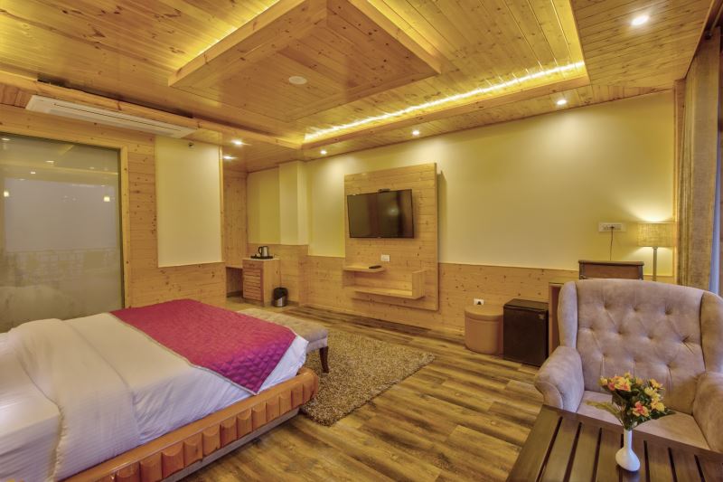 jarden room - best balcony view room in manali